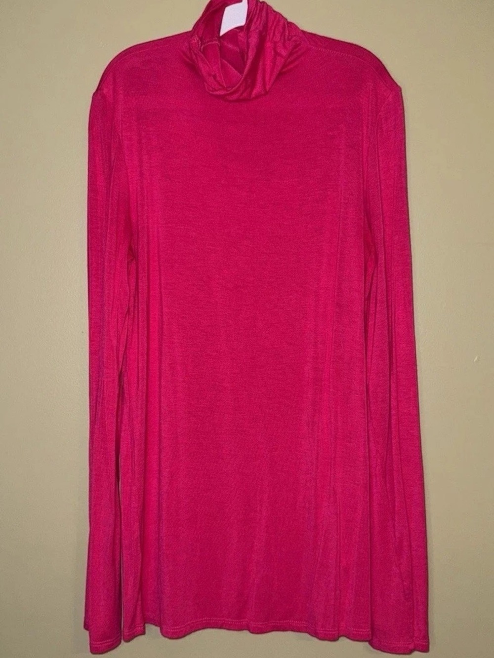Eimin Hot Pink Long Sleeve Turtleneck Top - Size Small